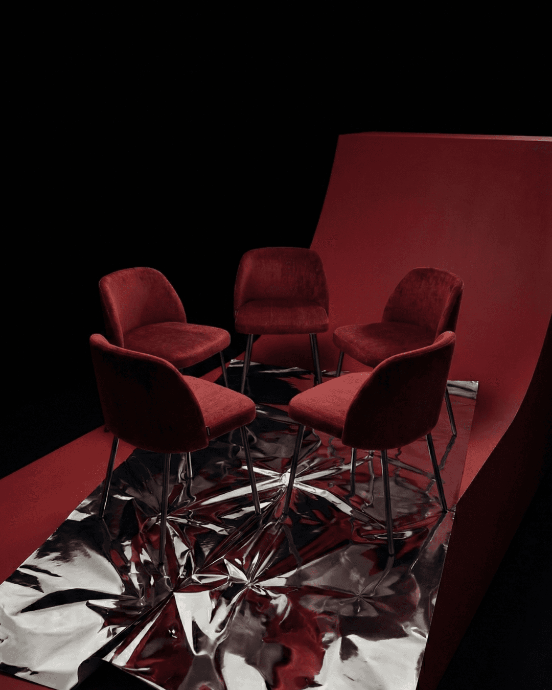 THE HOUSE OF GLAMOUR
